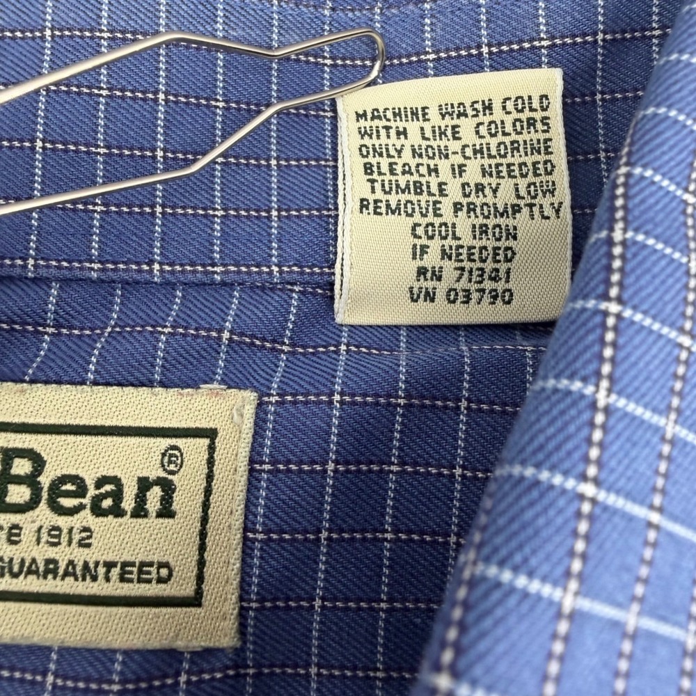 LL Bean Mens 2 Pack Button Down Shirts Medium Red Blue Grid Cotton OMT78 - Picture 9 of 9